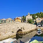 Apartamento In Tribunj With Sea View, Balcony, Air Conditioning, Wifi 68-1 *