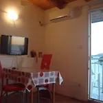 In Tribunj With Sea View, Balcony, Air Conditioning, Wifi 68-1 Apartamento