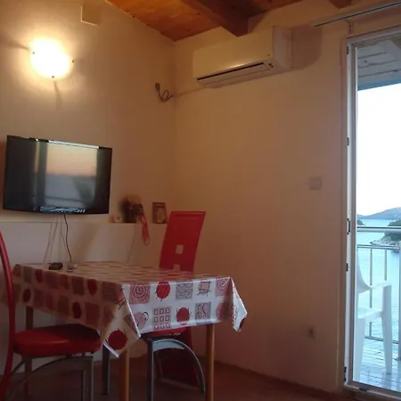 In Tribunj With Sea View, Balcony, Air Conditioning, Wifi 68-1 Apartment