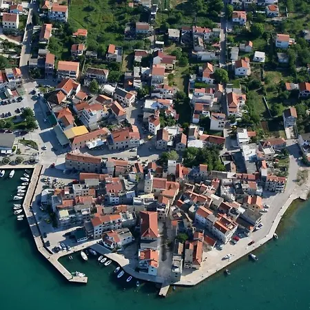 Apartment In Tribunj With Sea View, Balcony, Air Conditioning, Wifi 68-1 Tribunj (Sibenik-Knin)