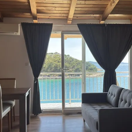 In Tribunj With Sea View, Balcony, Air Conditioning, Wifi 68-1 Apartamento *