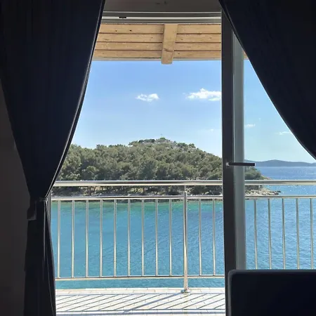 Apartamento In Tribunj With Sea View, Balcony, Air Conditioning, Wifi 68-1 Tribalj